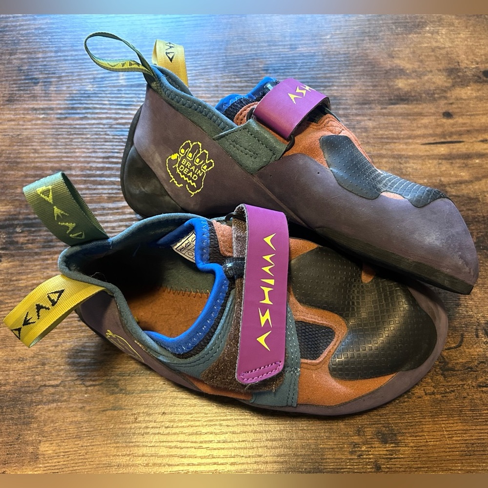 Brain Dead x evolv x Ashima climbing shoes - Picture 3 of 6